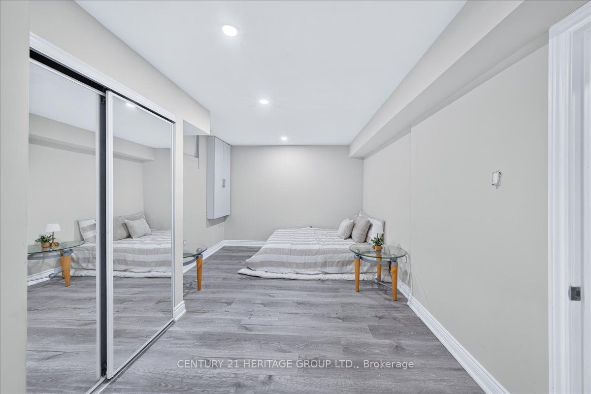 19 Reynolds Avenue Property Photo 43