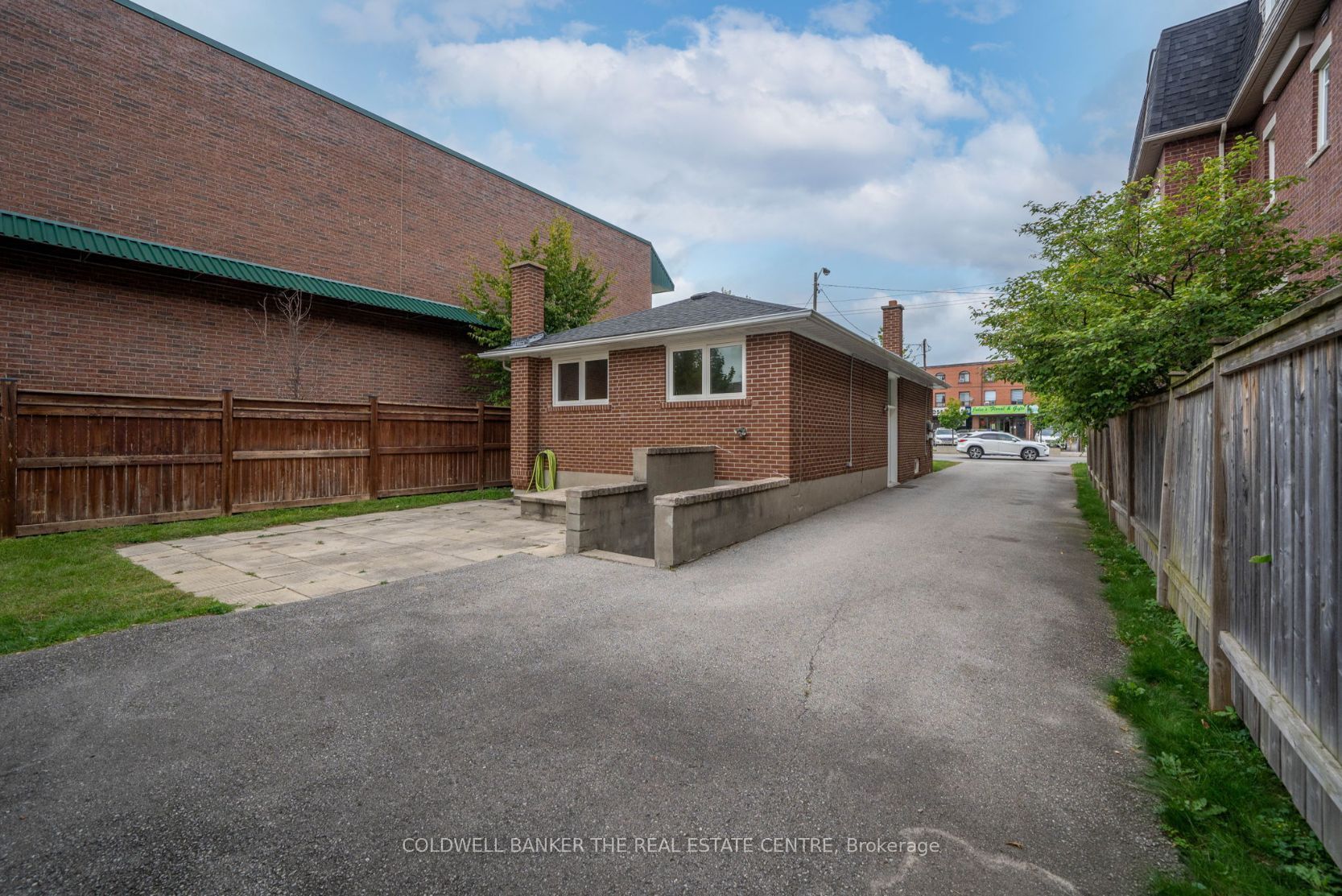 2966 Islington Avenue Property Photo 7