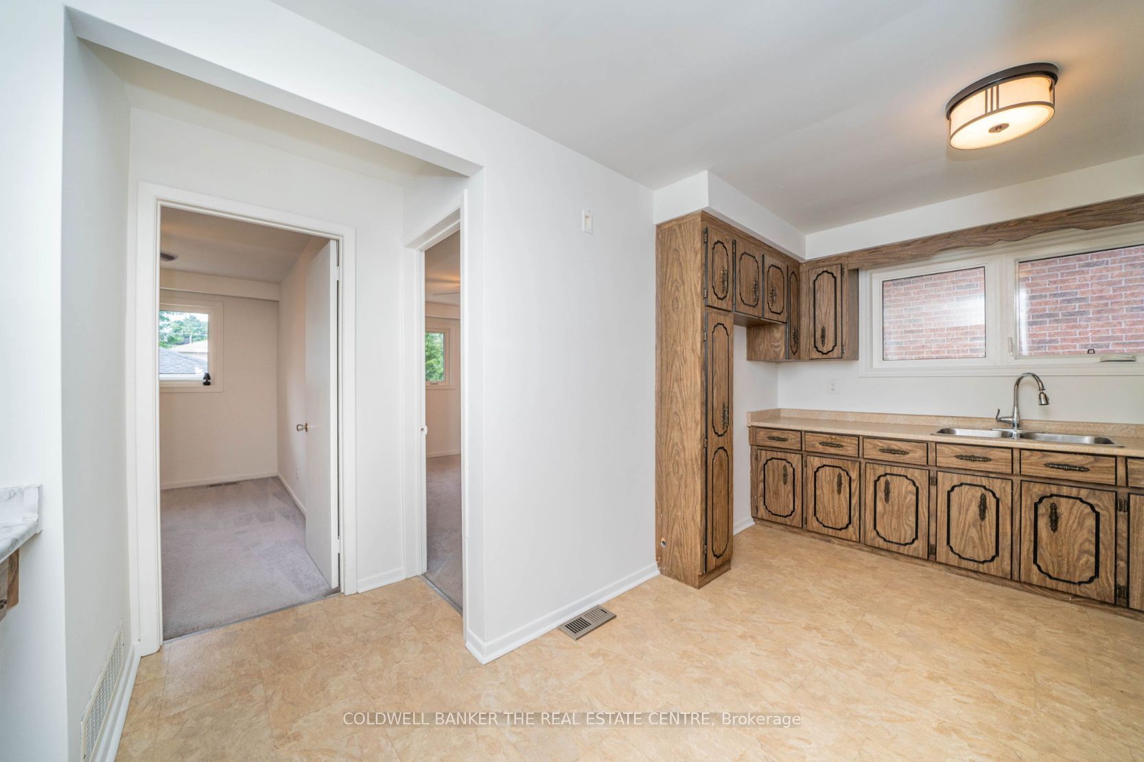 2966 Islington Avenue Property Photo 21