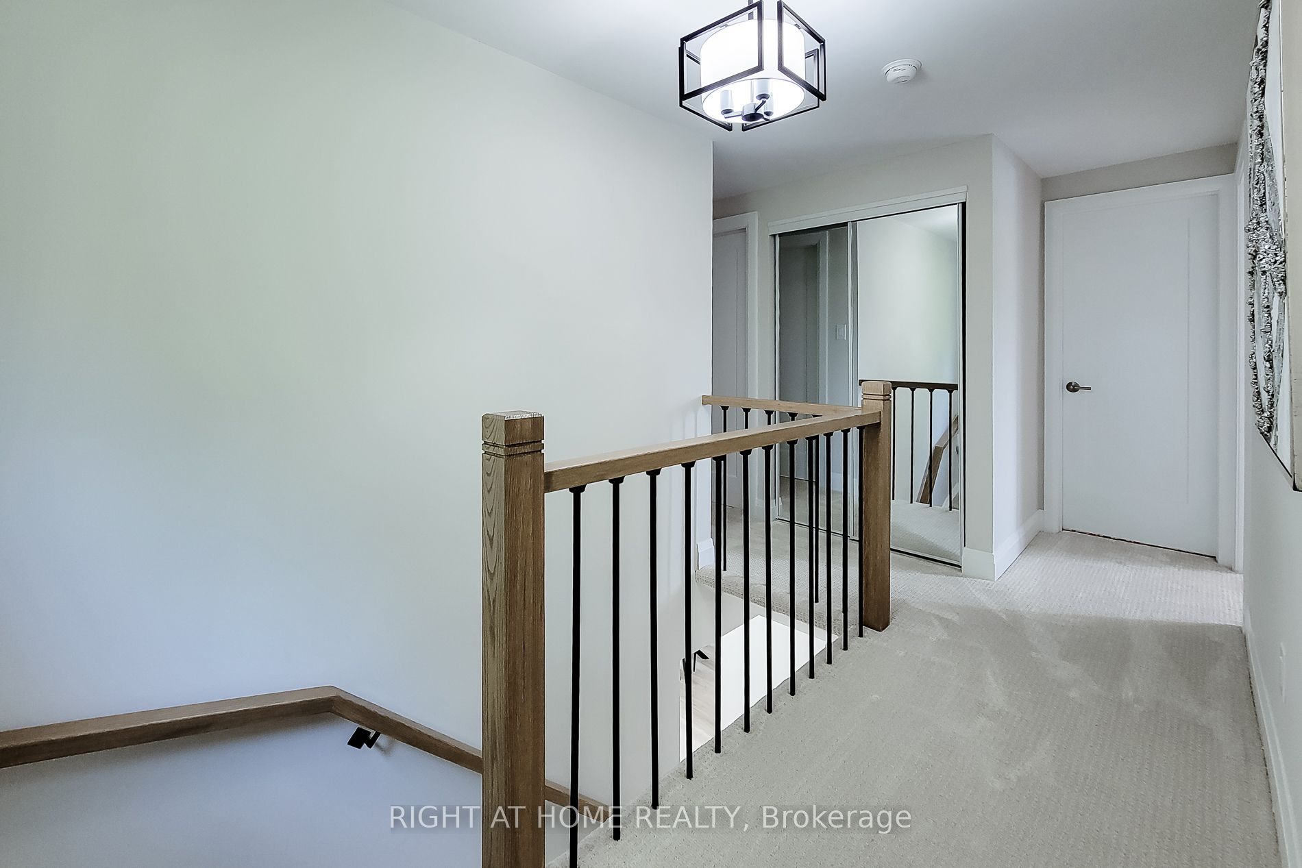 3574 Autumnleaf Crescent Property Photo 12