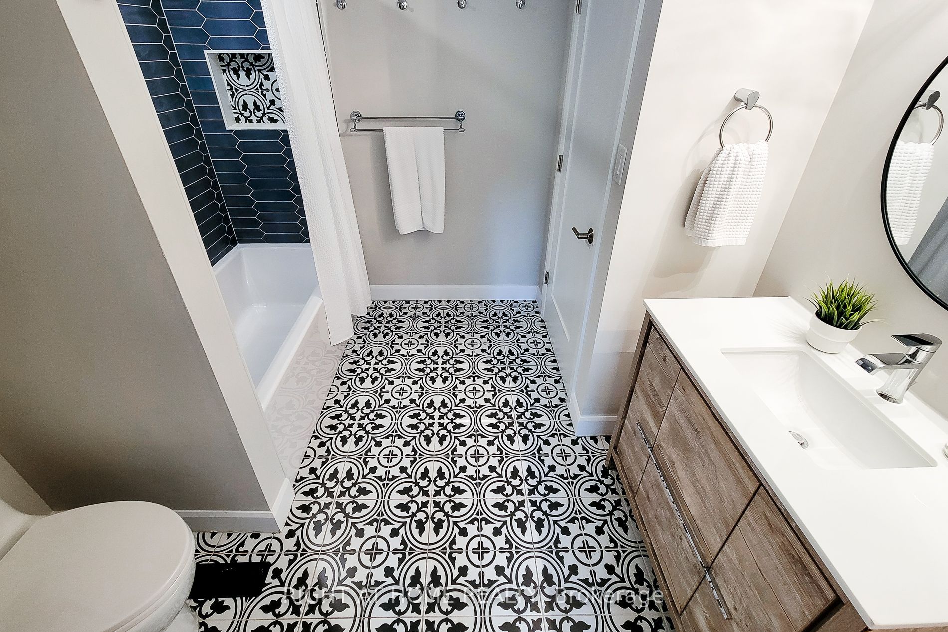 3574 Autumnleaf Crescent Property Photo 16