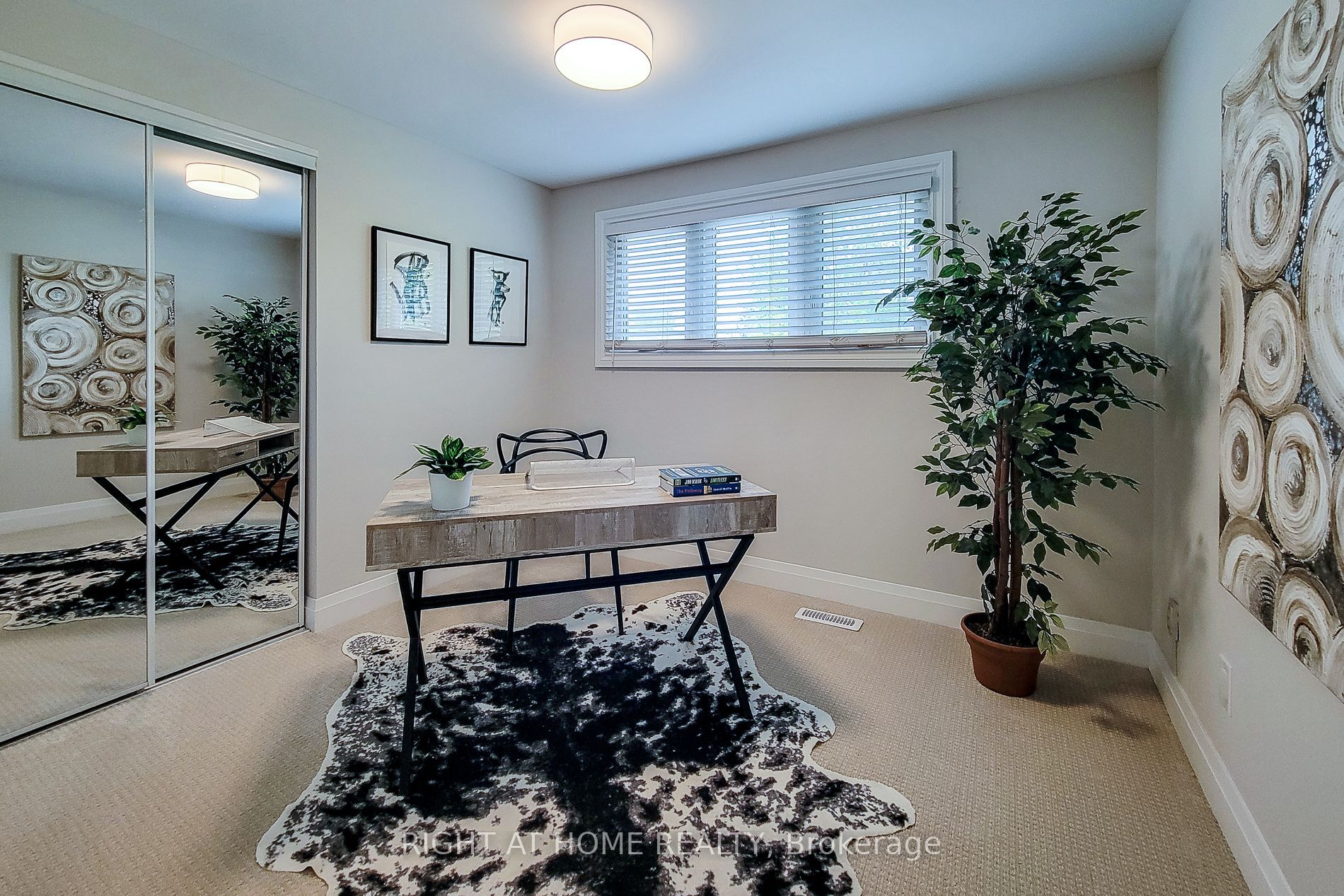 3574 Autumnleaf Crescent Property Photo 20
