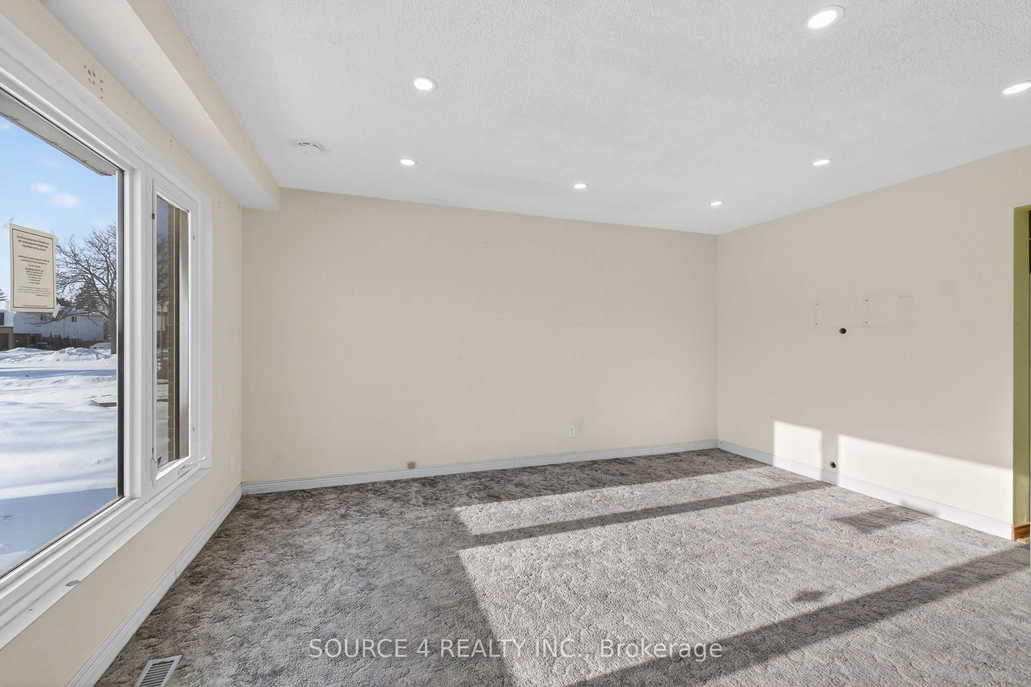 70 Griselda Crescent Property Photo 4