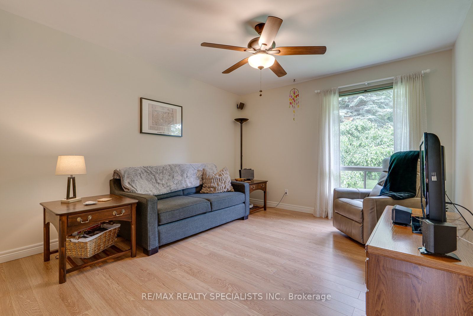 6739 Castlederg Side Road Property Photo 25