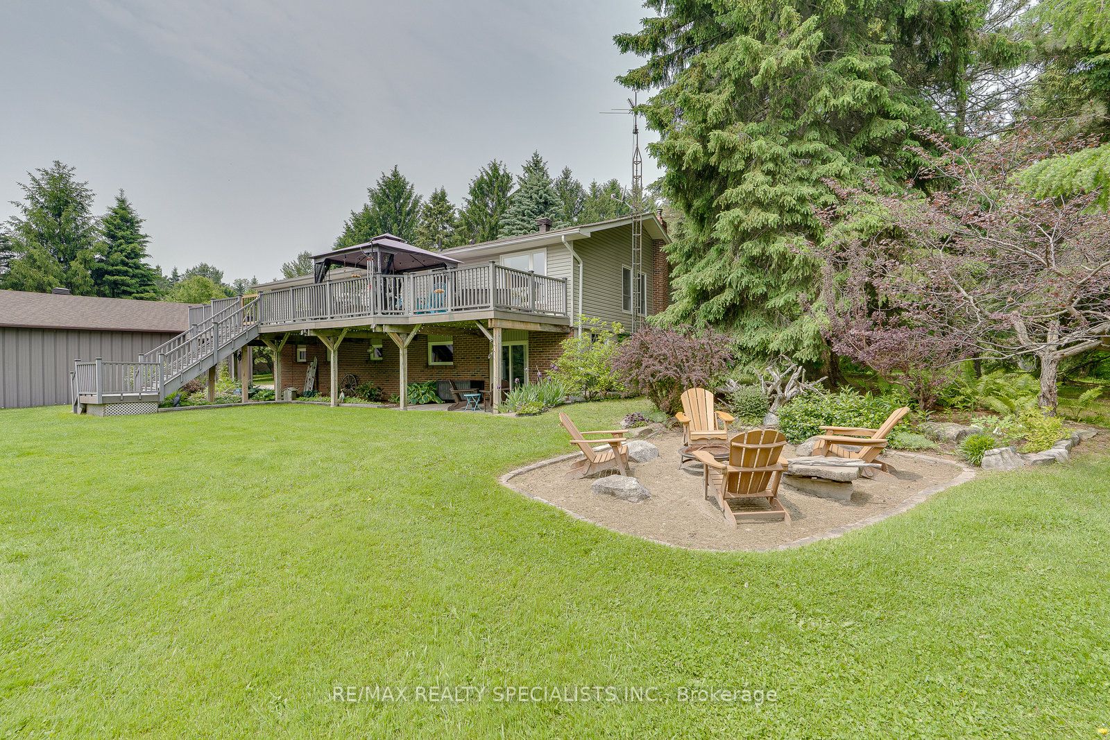 6739 Castlederg Side Road Property Photo 38