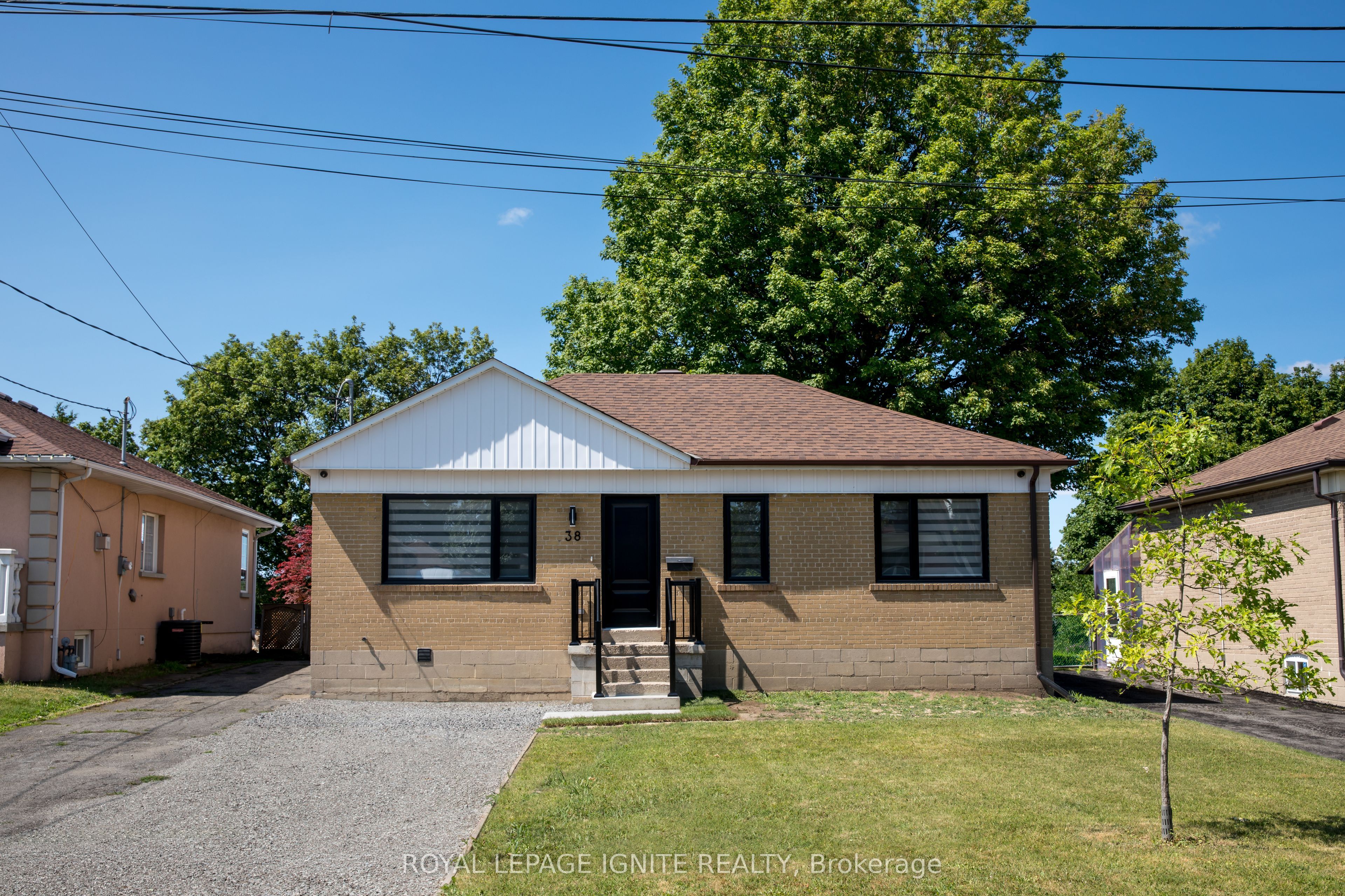 38 Parent Avenue Main Property Photo 1