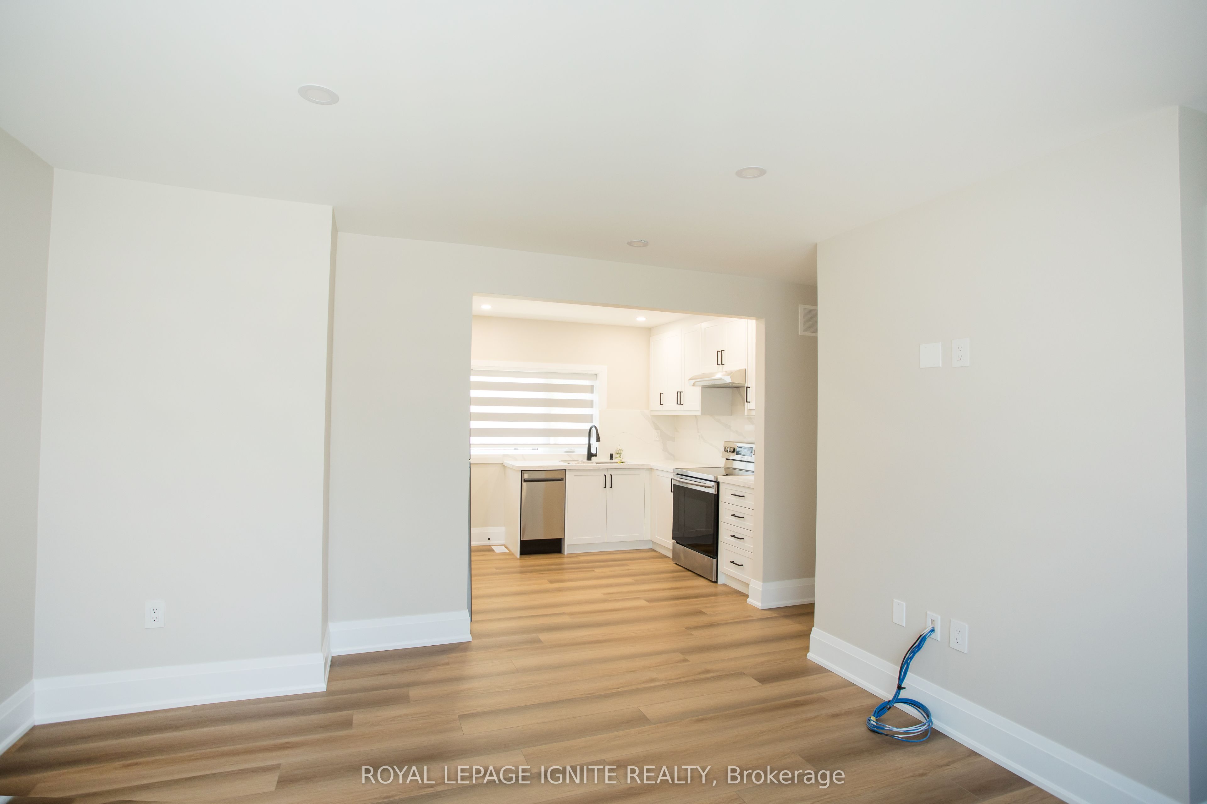 38 Parent Avenue Main Property Photo 6