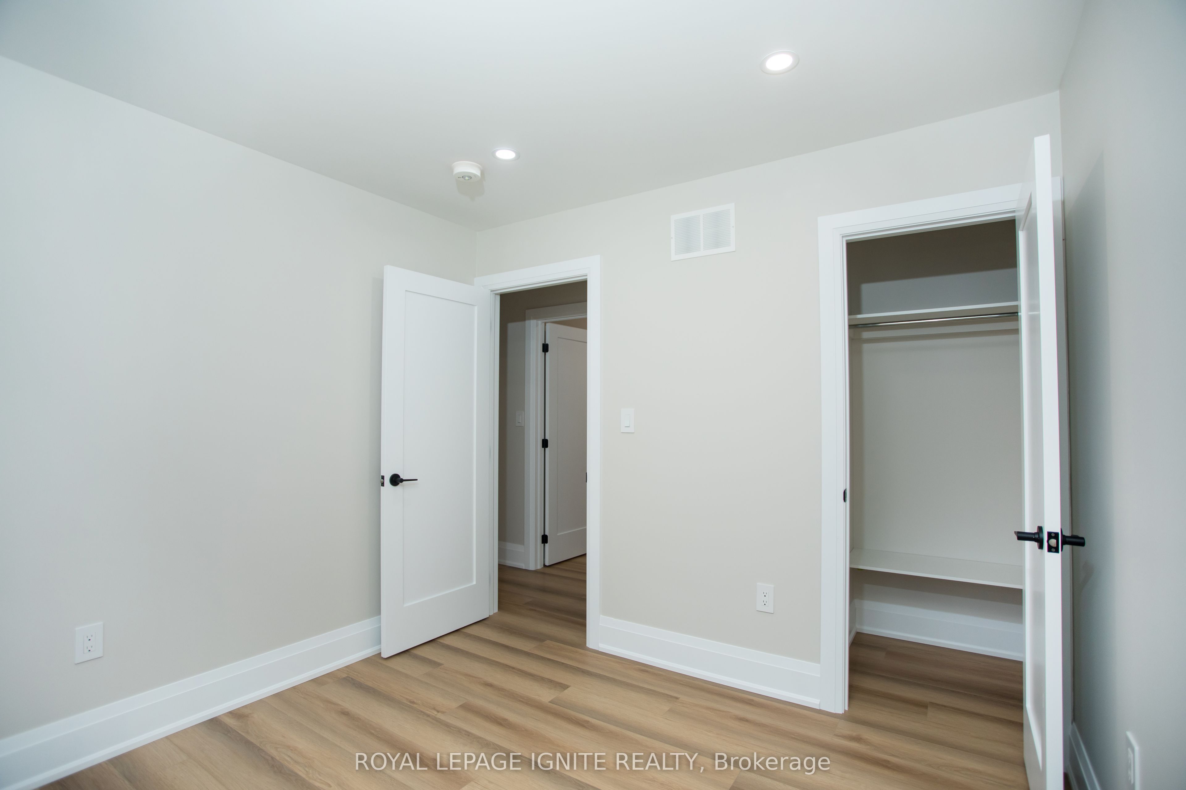 38 Parent Avenue Main Property Photo 12
