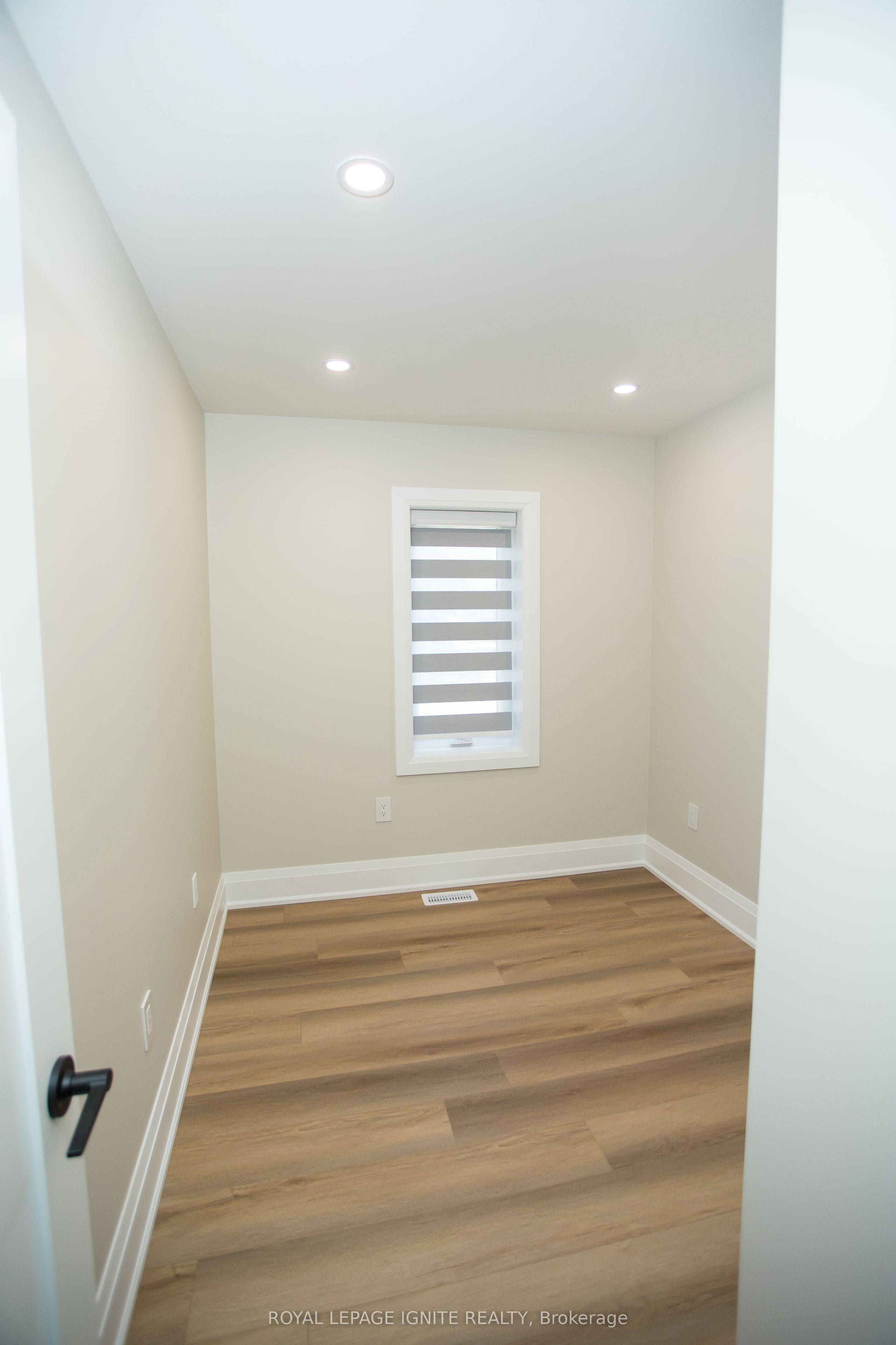 38 Parent Avenue Main Property Photo 13