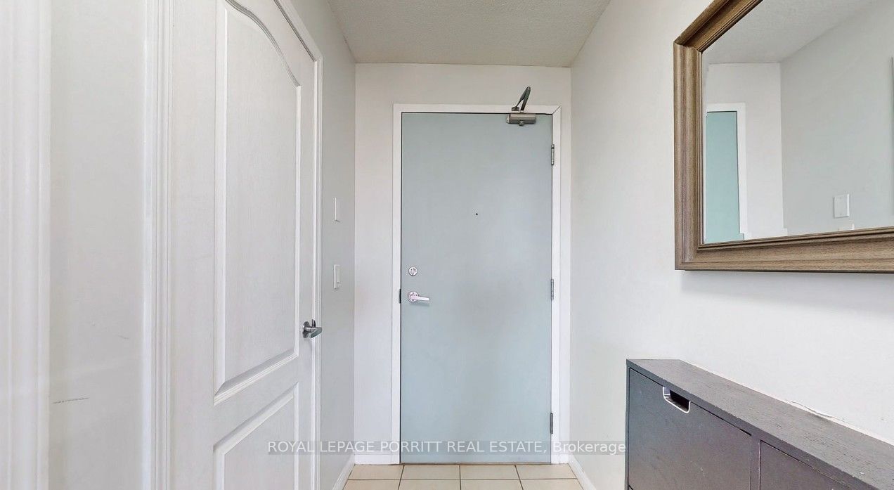 4 Elsinore Path 601 Property Photo 15