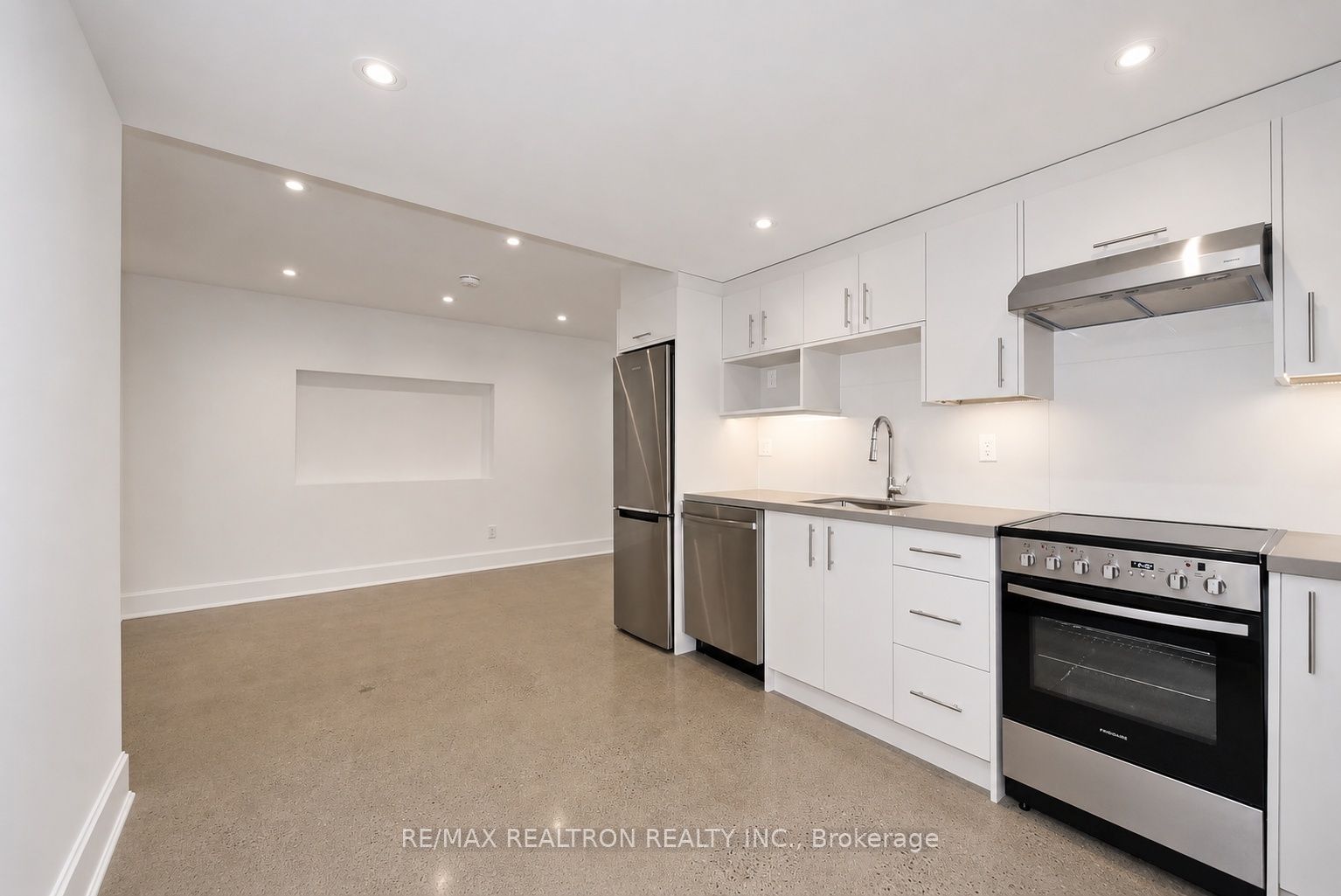 230 Boon Avenue 2 Property Photo 8