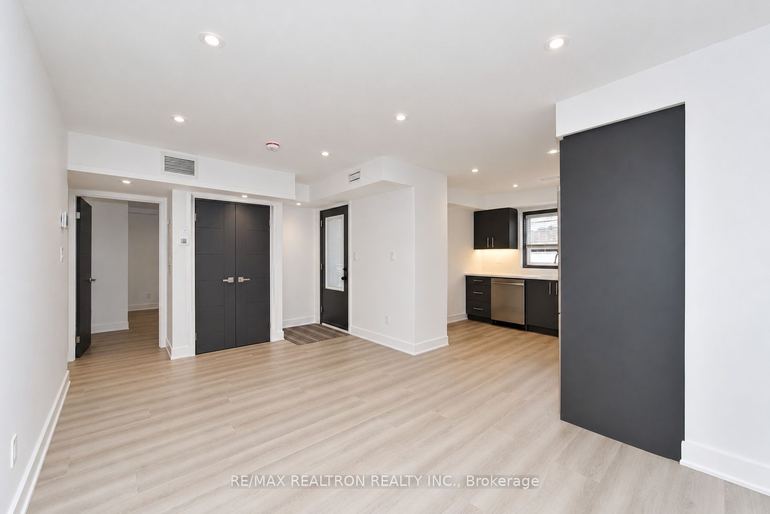 230 Boon Avenue 4 Property Photo 5