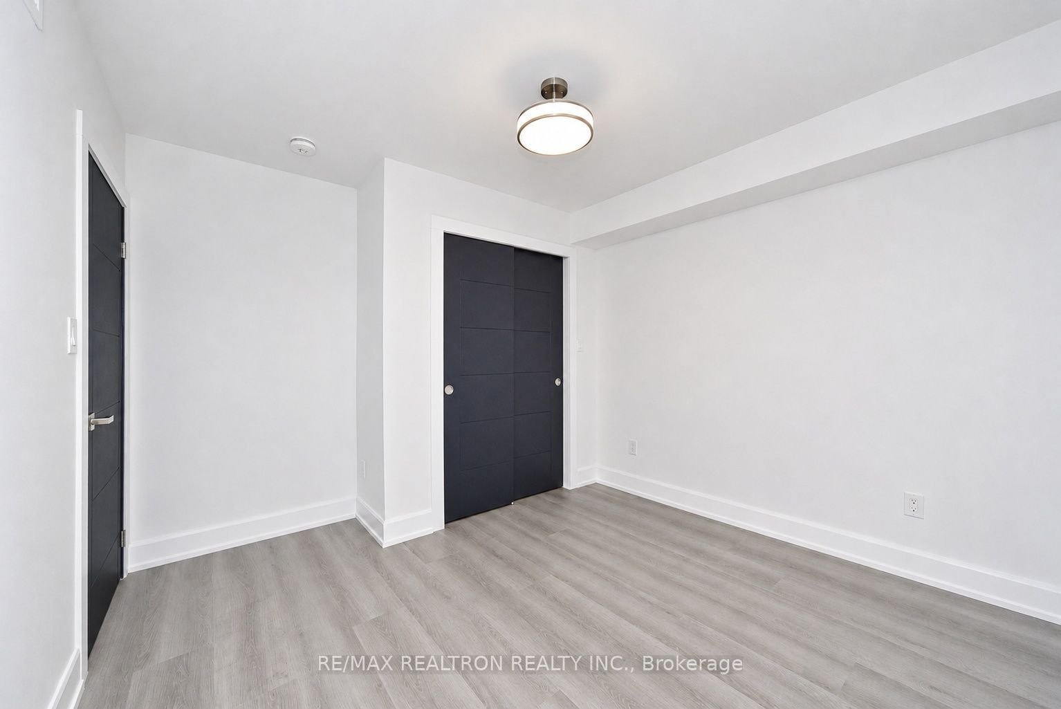 230 Boon Avenue 4 Property Photo 13