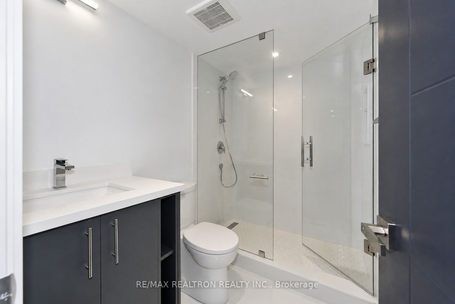 230 Boon Avenue 4 Property Photo 14