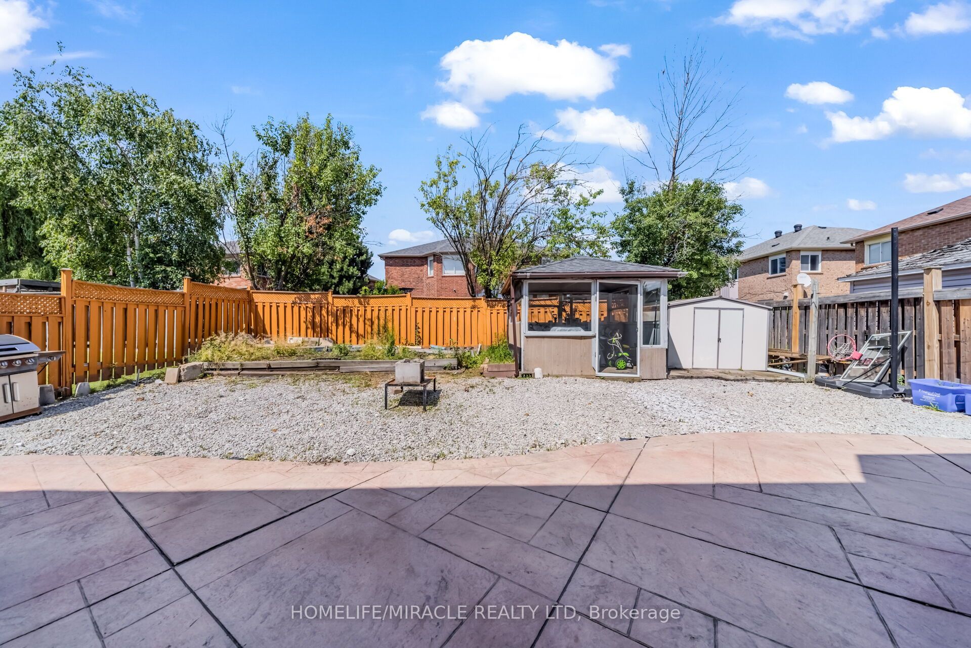W13584994 Property Photo 49