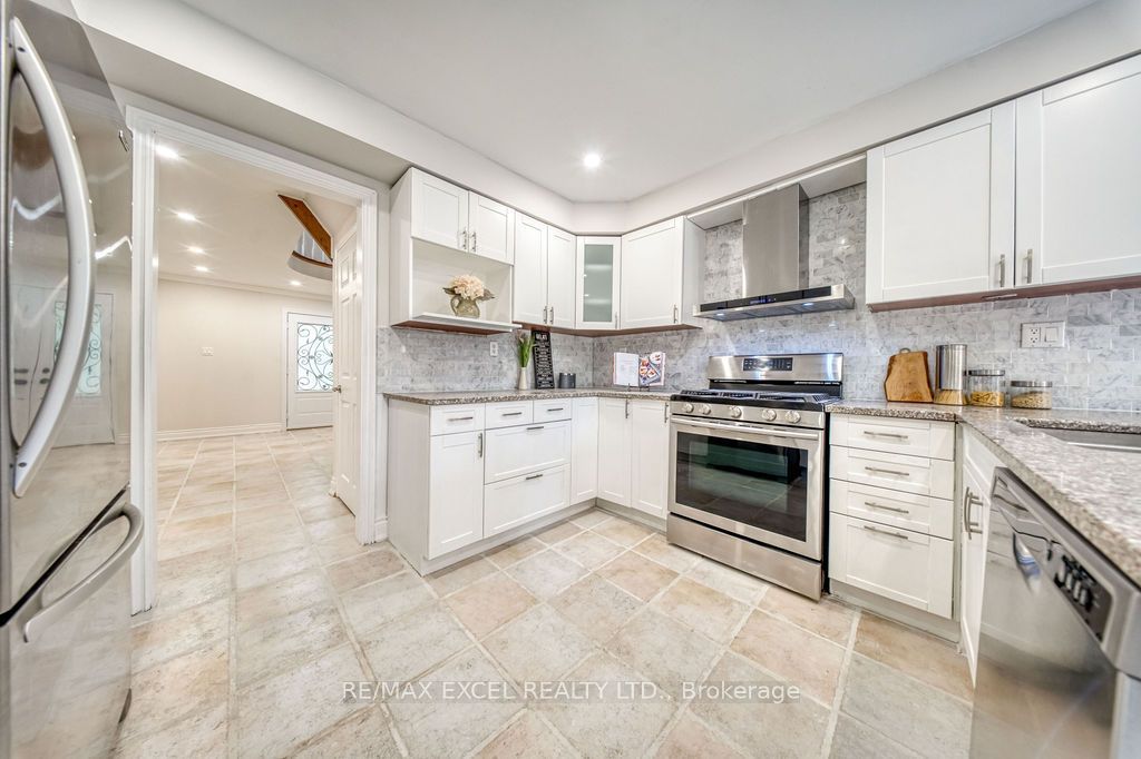 2105 Oakmead Boulevard Property Photo 16
