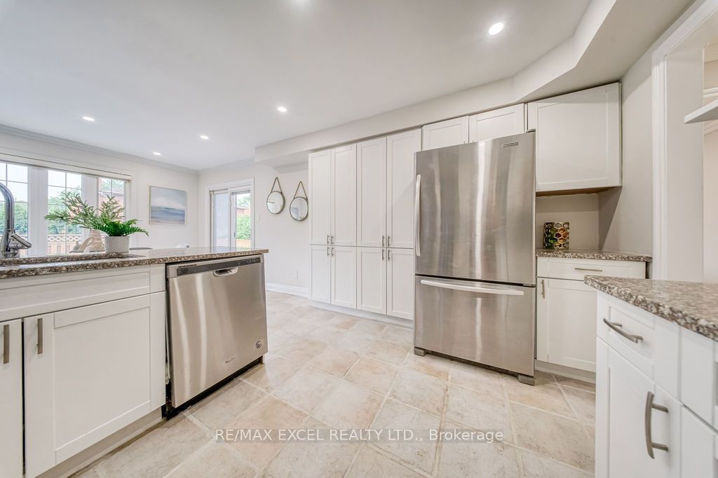 2105 Oakmead Boulevard Property Photo 17
