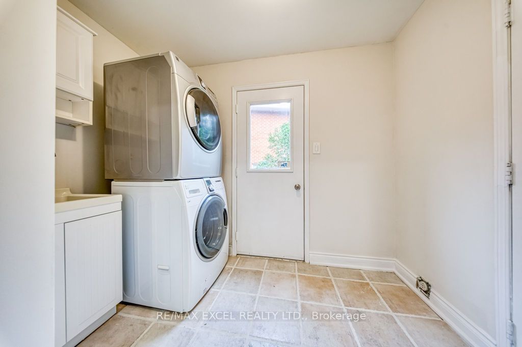 2105 Oakmead Boulevard Property Photo 21