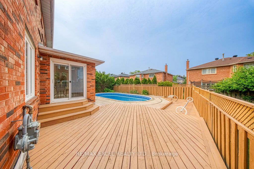 2105 Oakmead Boulevard Property Photo 38