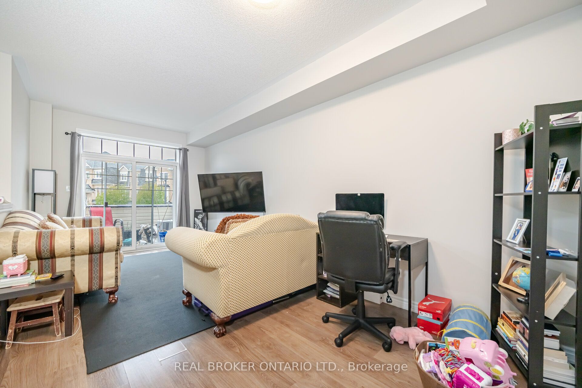 50 Magdalene Crescent Property Photo 4