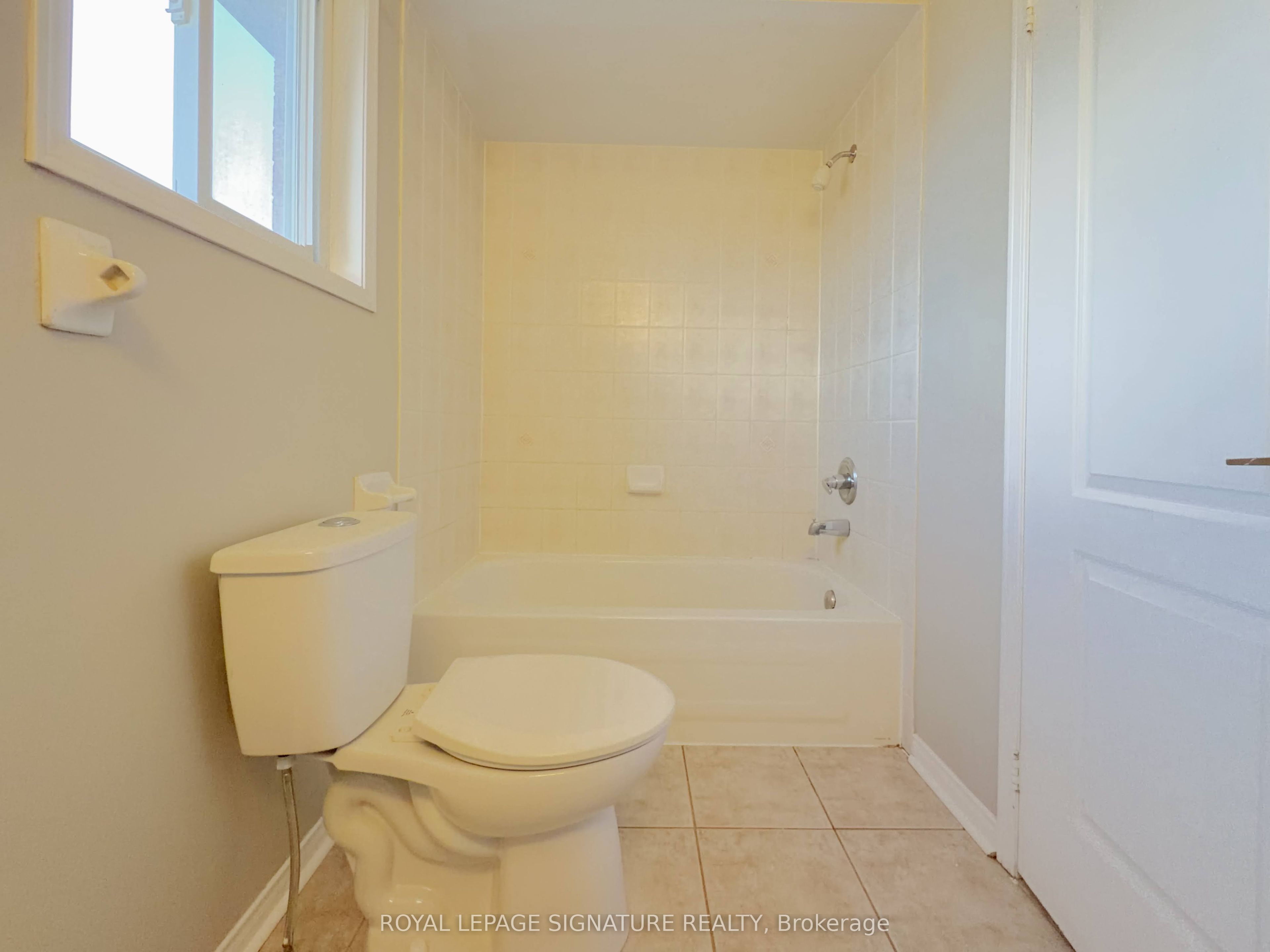 3321 Raindance Crescent Property Photo 26
