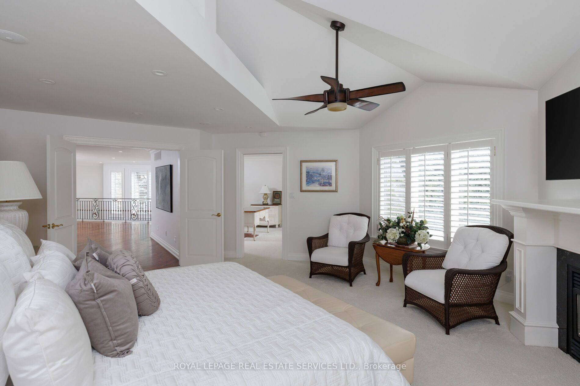 70 Shorewood Place Property Photo 22