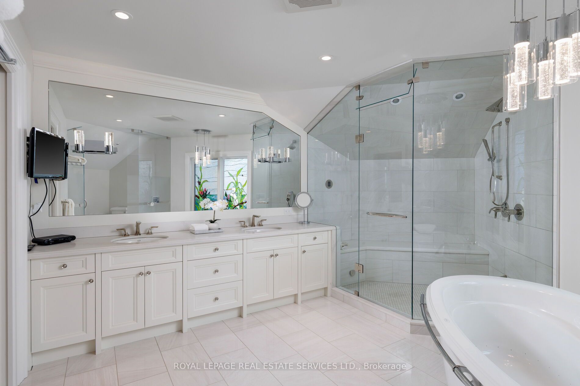 70 Shorewood Place Property Photo 25