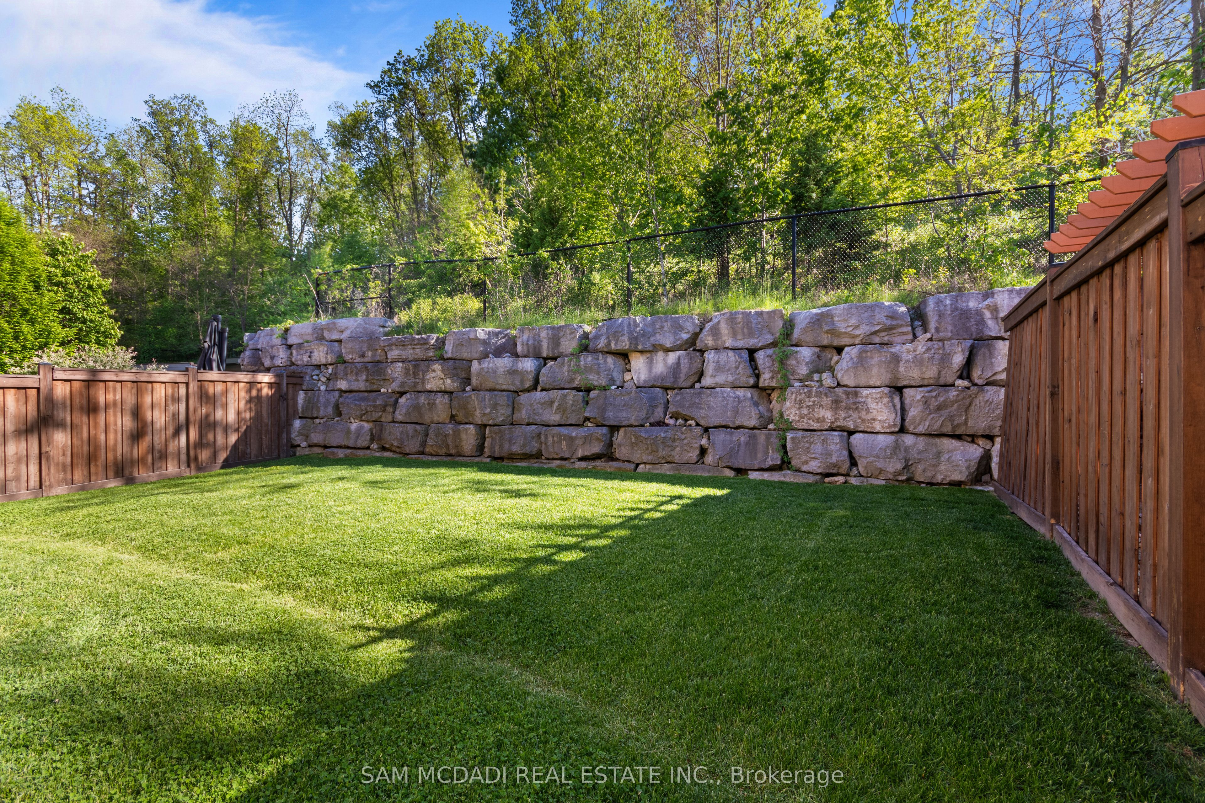 46 Foxtail Court Property Photo 43