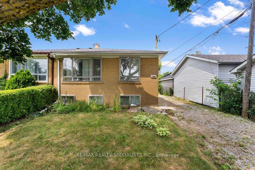 122 Cordella Avenue Property Photo 1