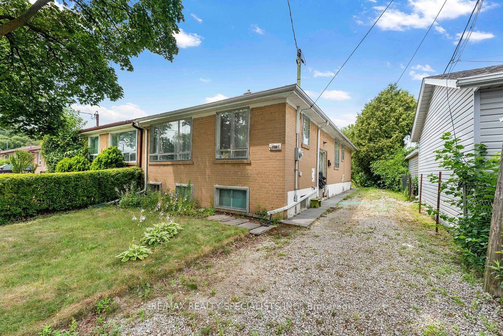 122 Cordella Avenue Property Photo 3