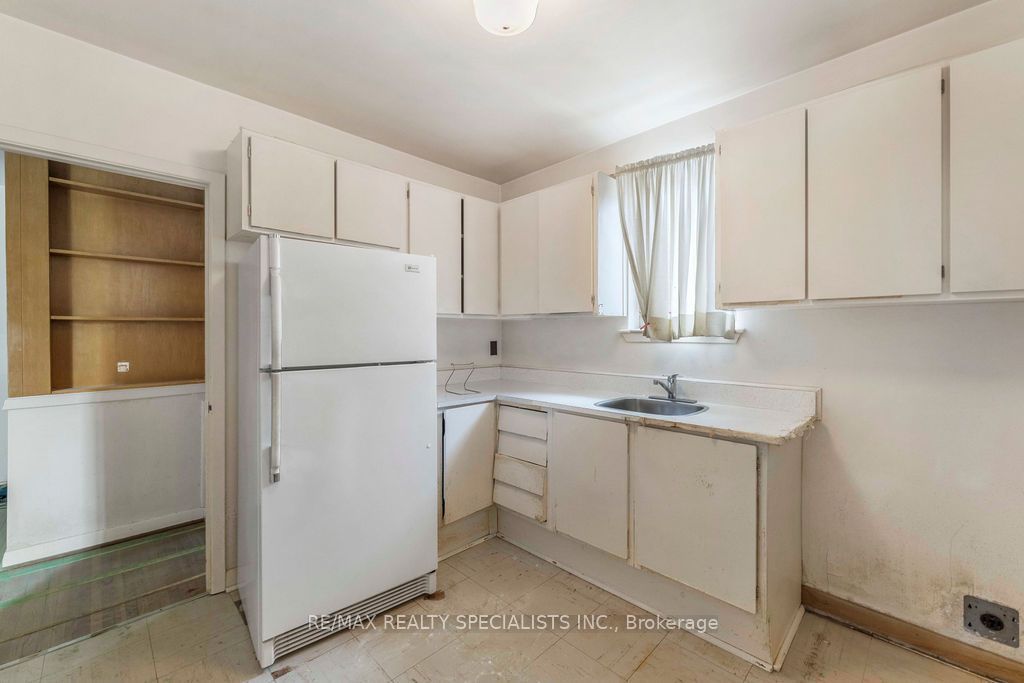 122 Cordella Avenue Property Photo 9