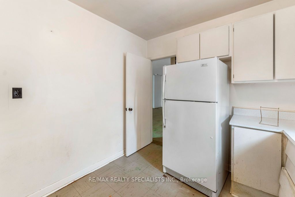 122 Cordella Avenue Property Photo 10