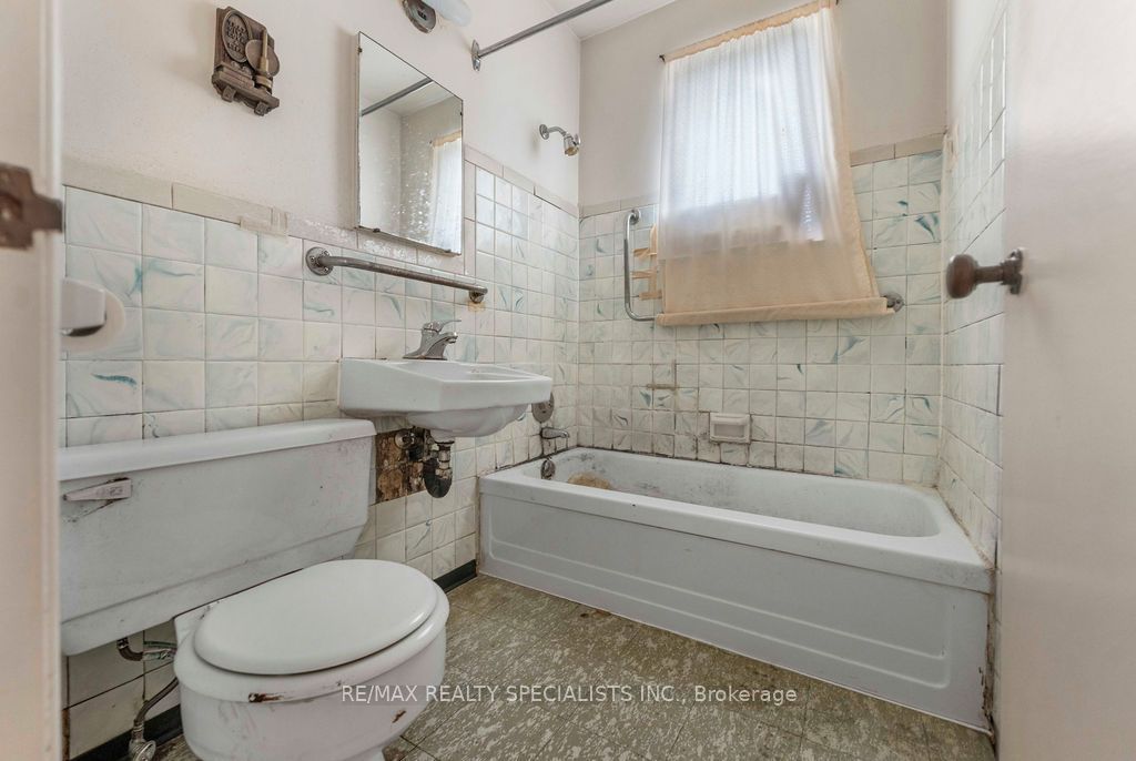 122 Cordella Avenue Property Photo 17
