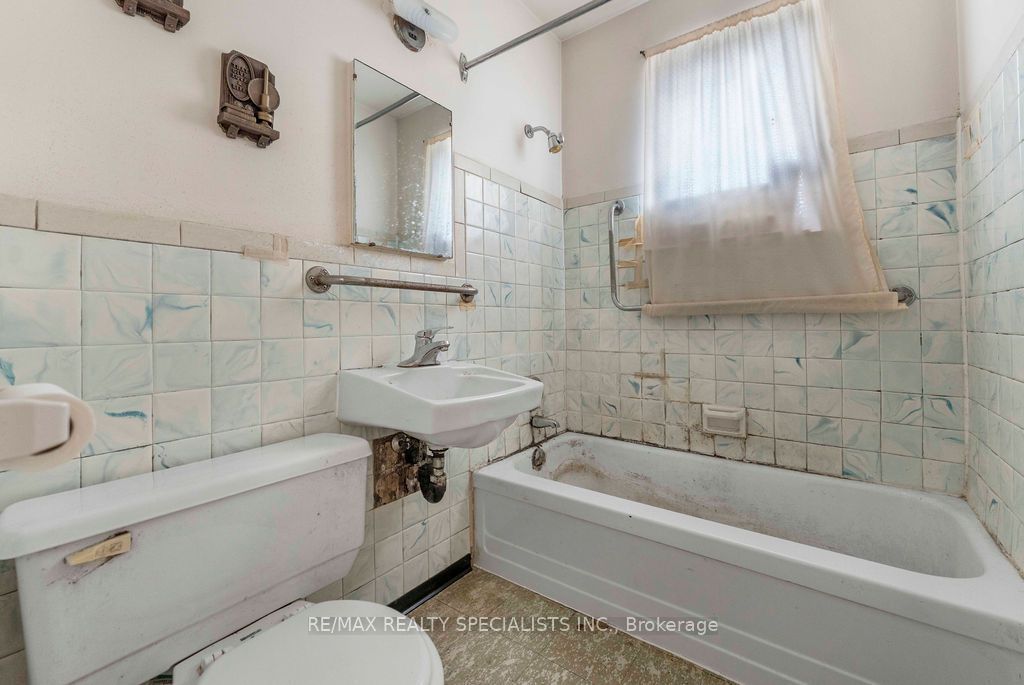 122 Cordella Avenue Property Photo 18