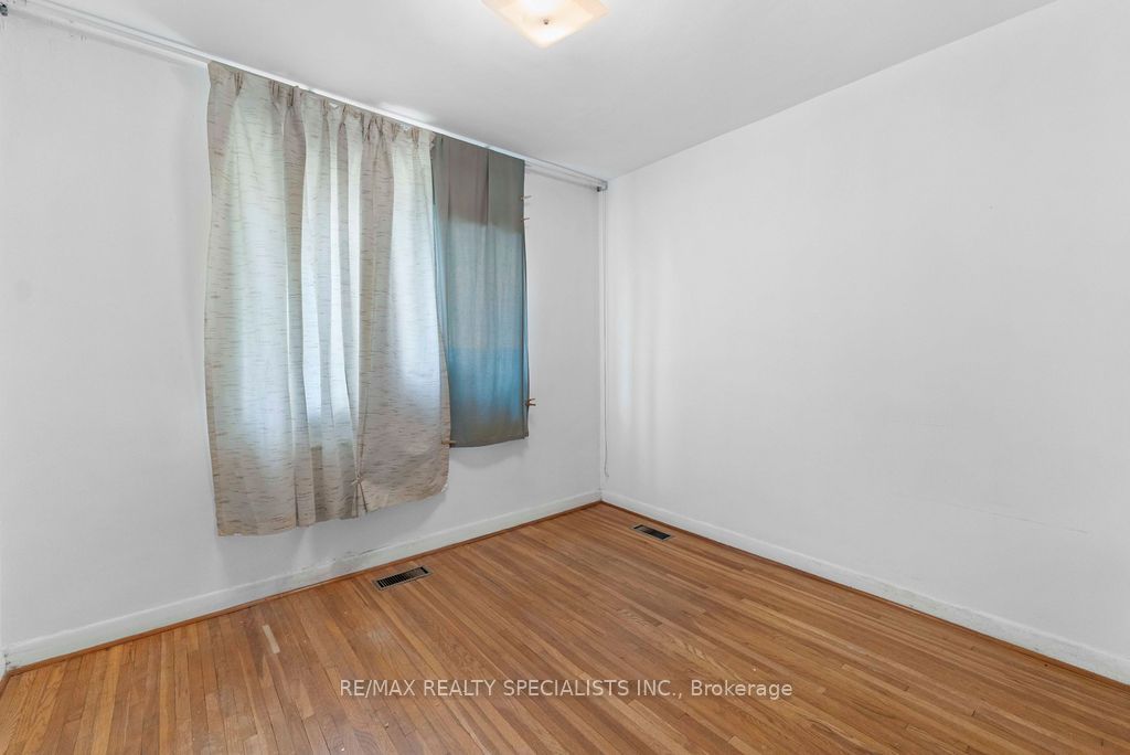122 Cordella Avenue Property Photo 19