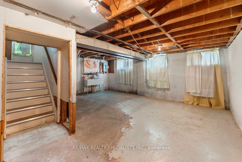 122 Cordella Avenue Property Photo 23