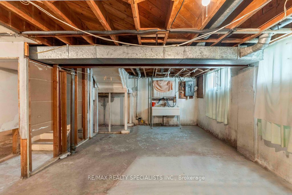 122 Cordella Avenue Property Photo 24