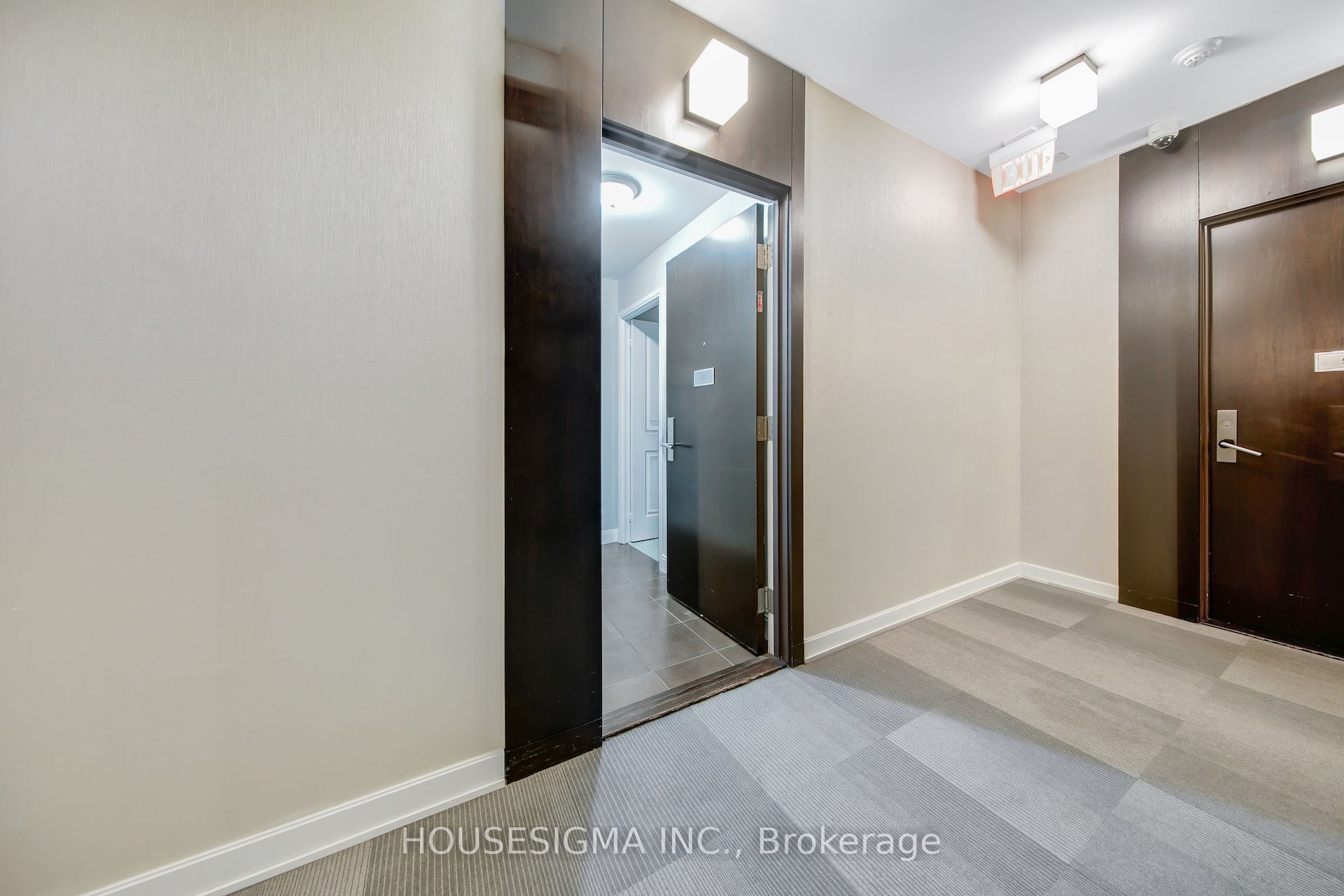 60 Absolute Avenue 507 Property Photo 1