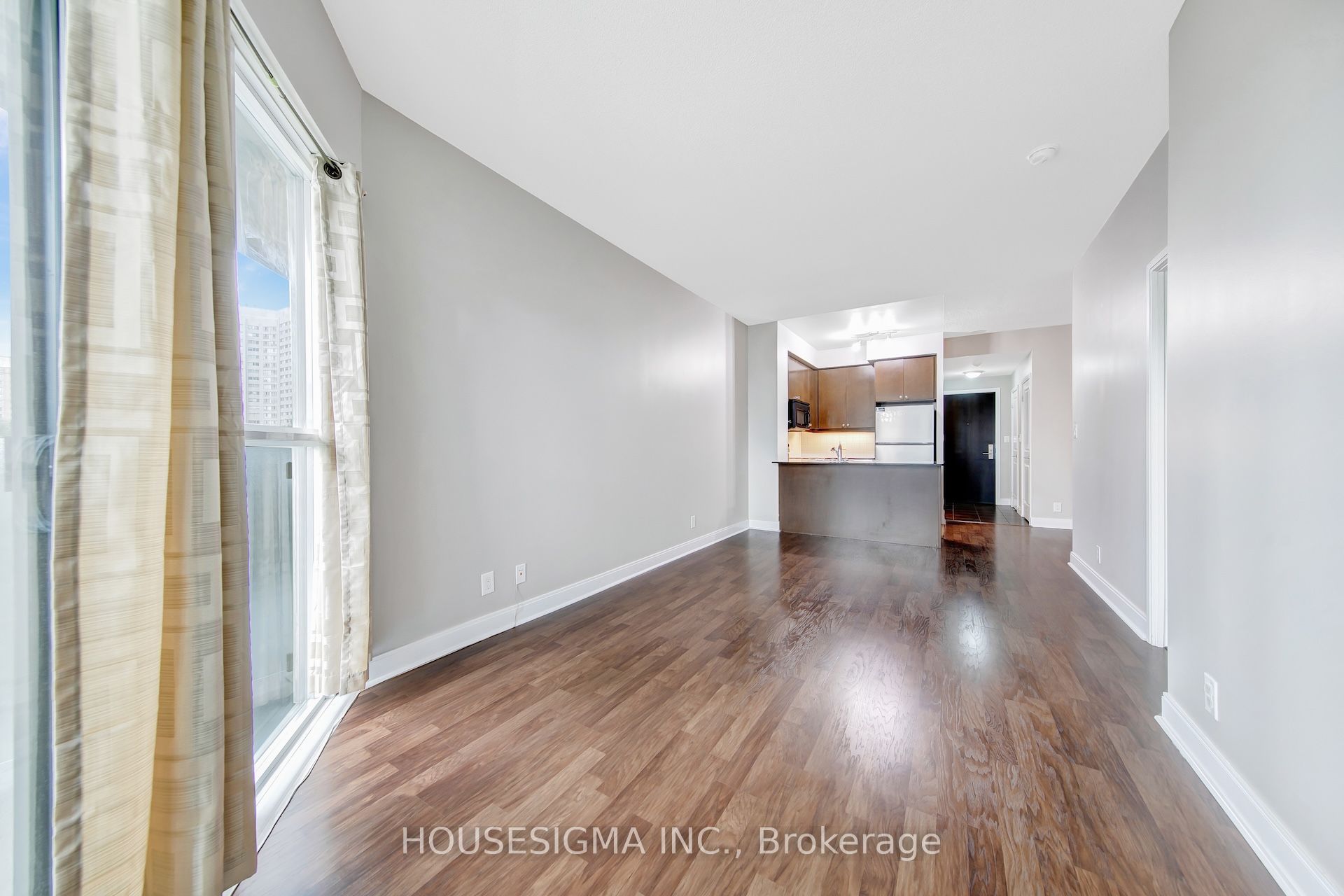 60 Absolute Avenue 507 Property Photo 16