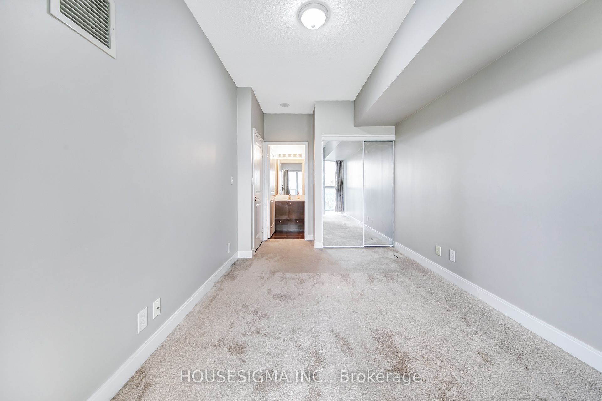 60 Absolute Avenue 507 Property Photo 20
