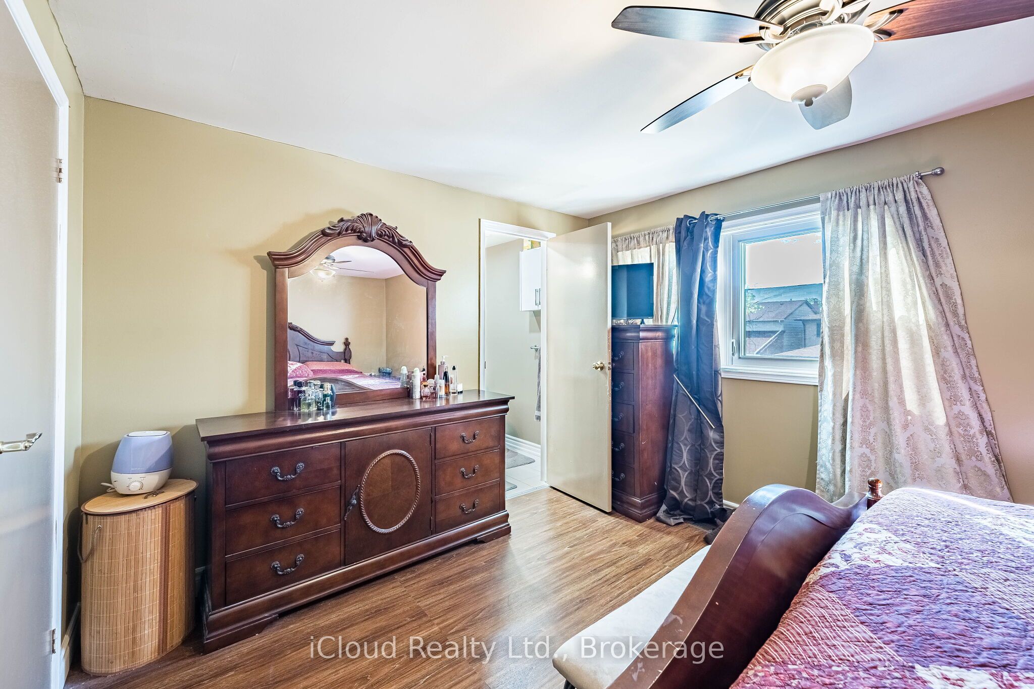 135 Autumn Glen Circle Property Photo 21