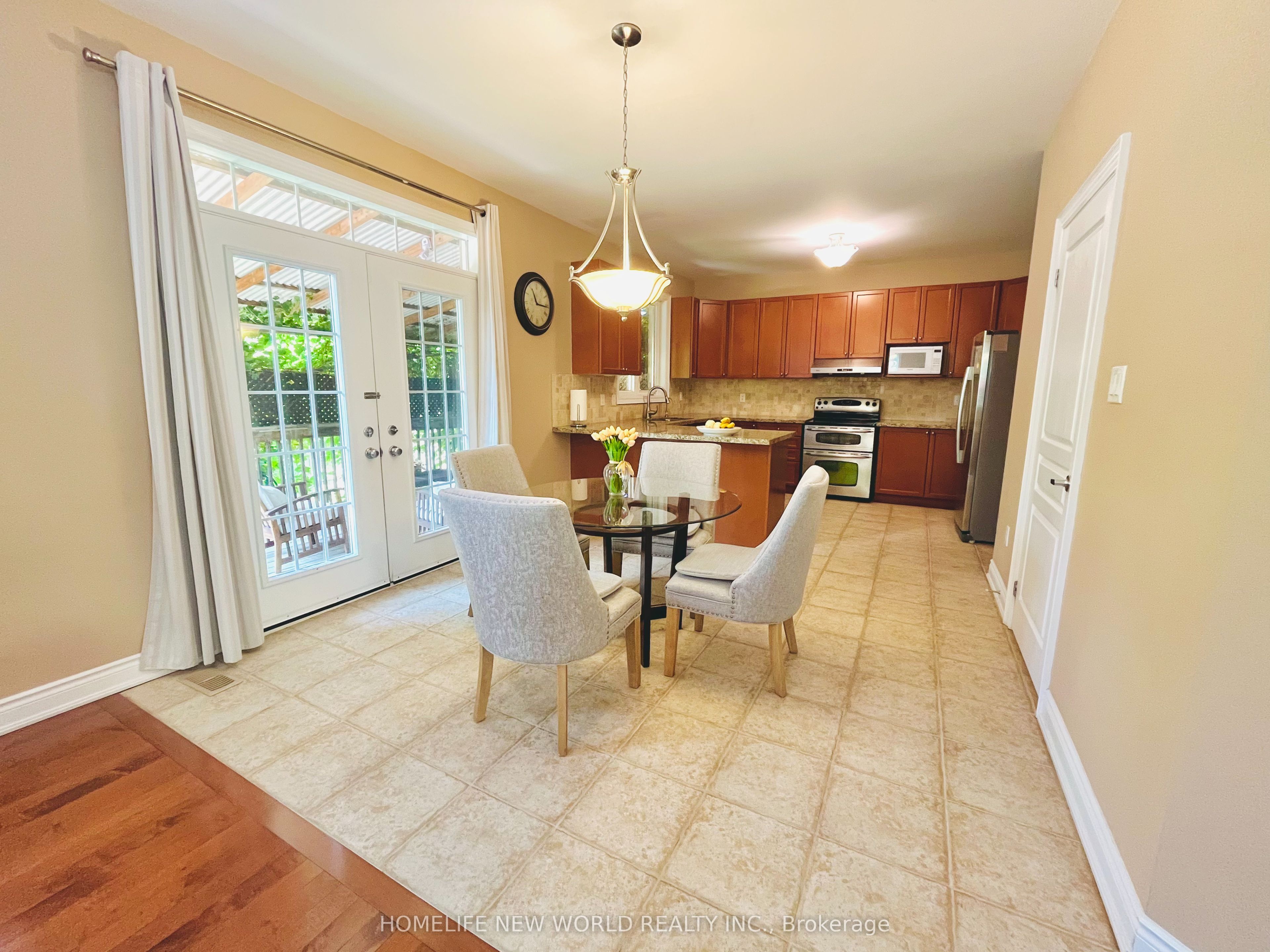 325 Admiral Drive Property Photo 5