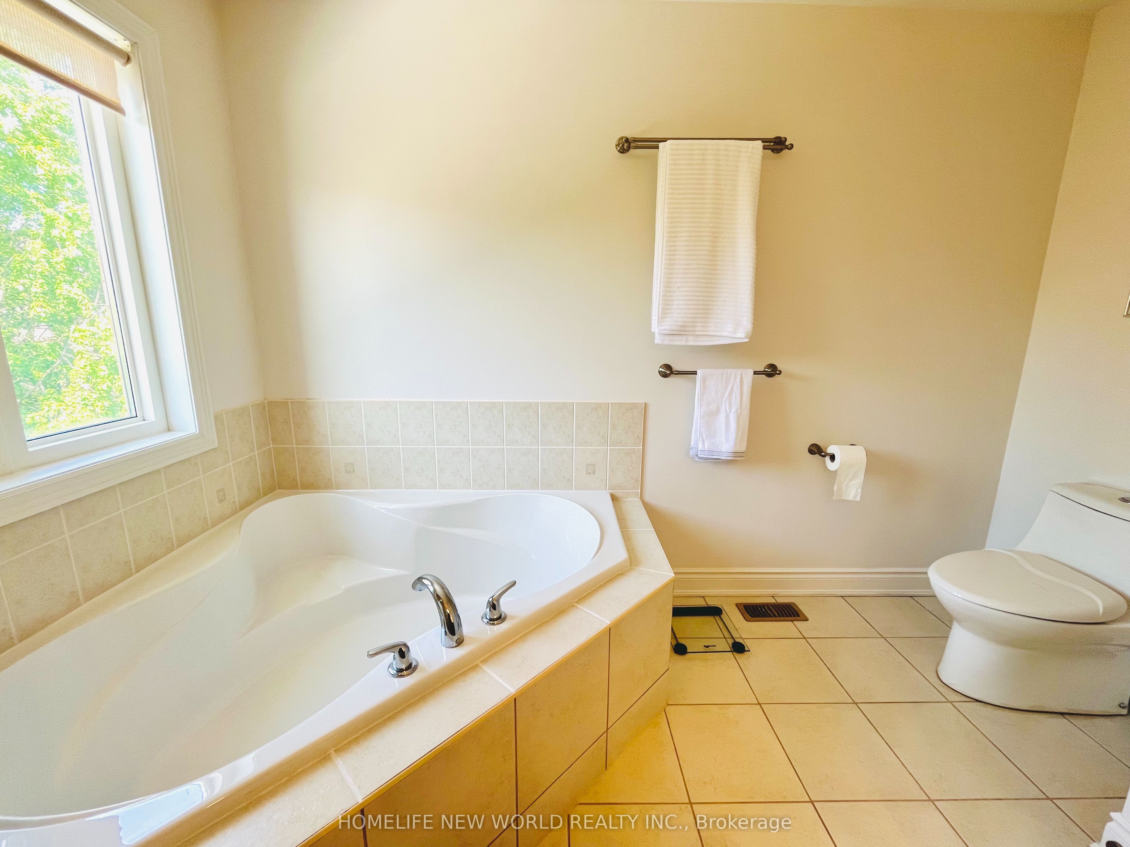 325 Admiral Drive Property Photo 18