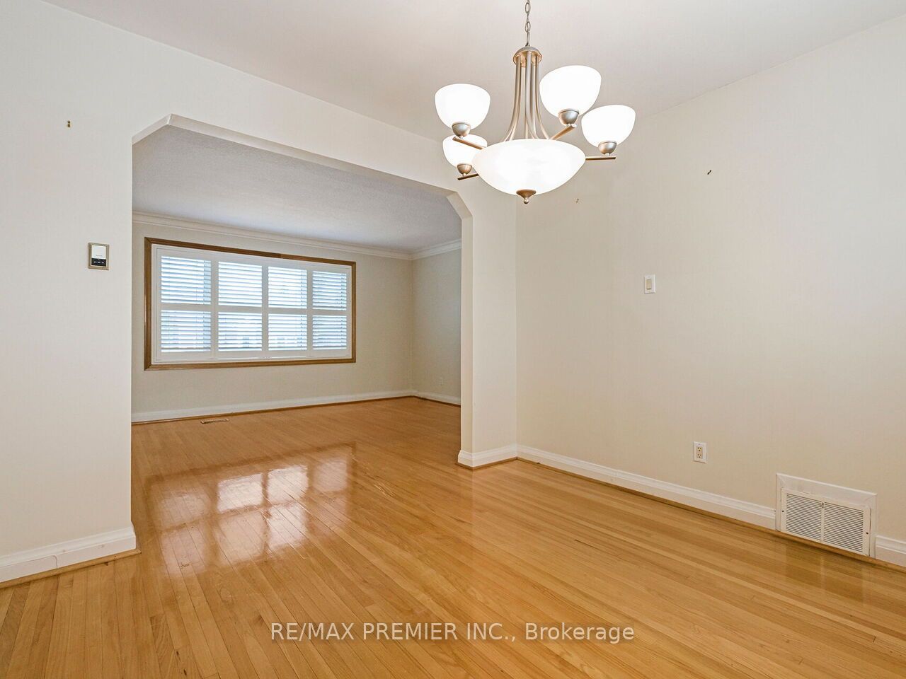 7 Mayall Avenue Property Photo 9