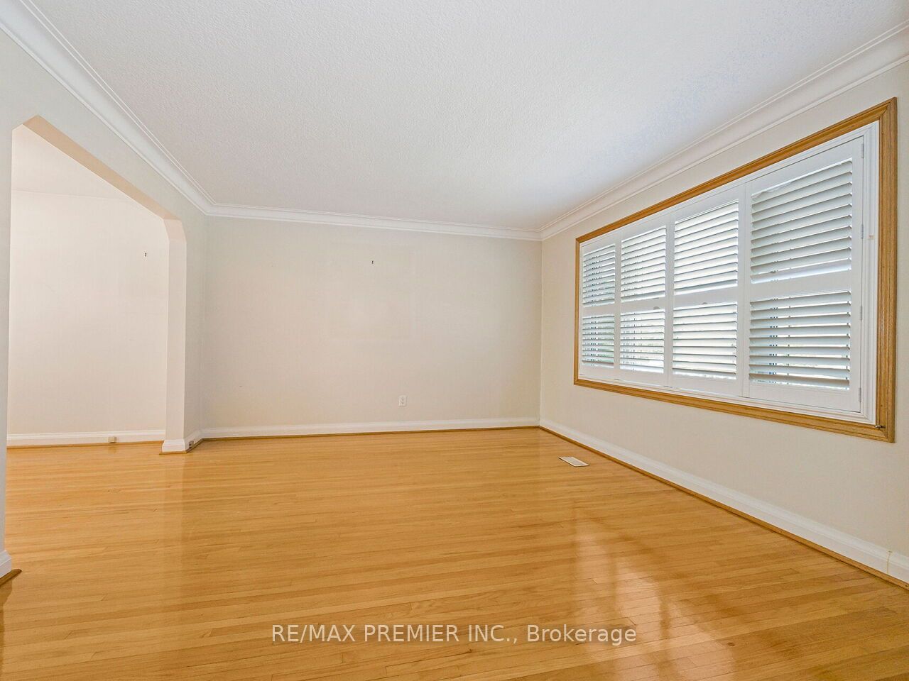 7 Mayall Avenue Property Photo 11