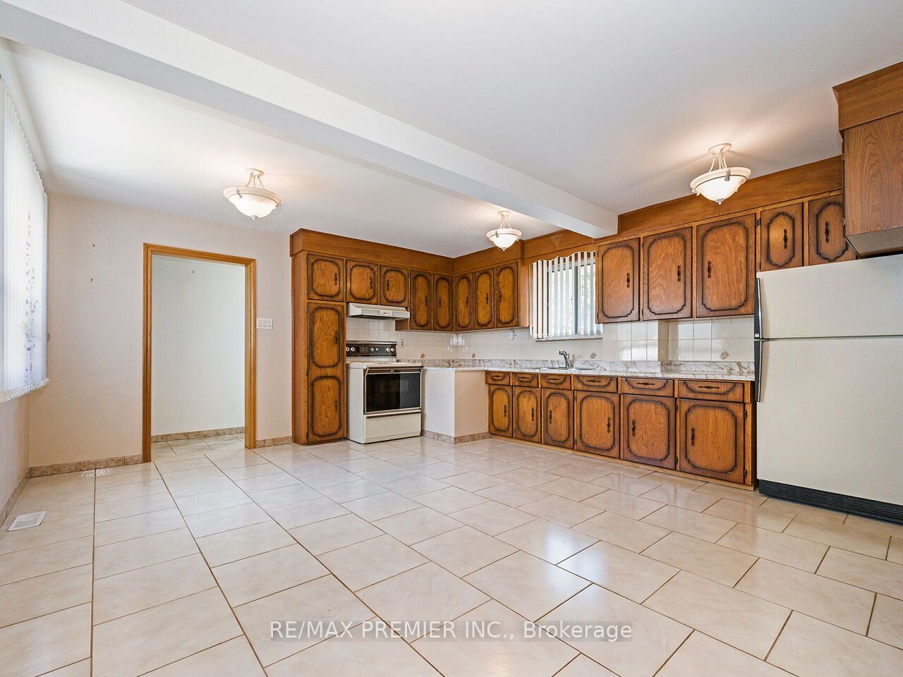 7 Mayall Avenue Property Photo 14