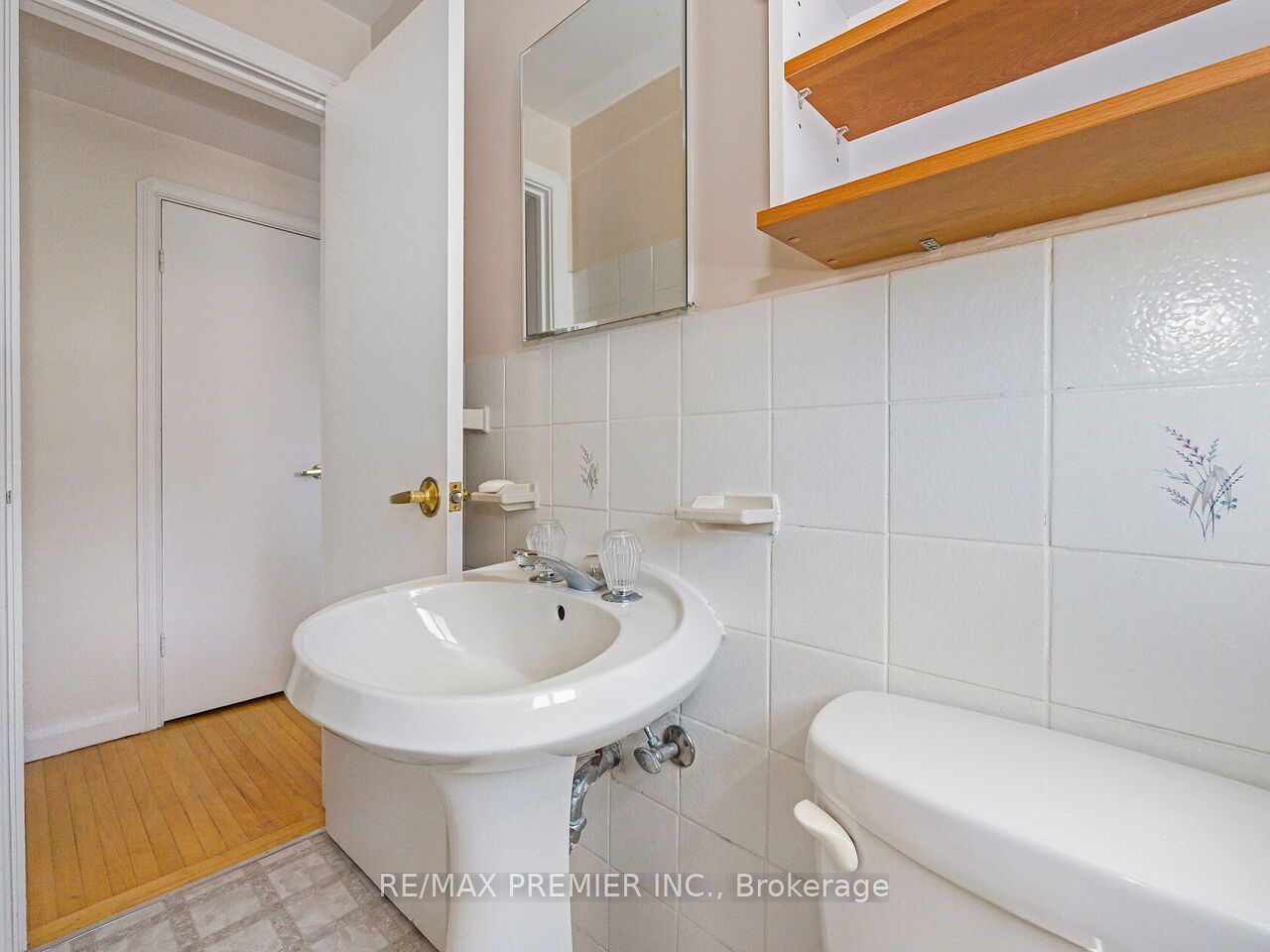 7 Mayall Avenue Property Photo 23