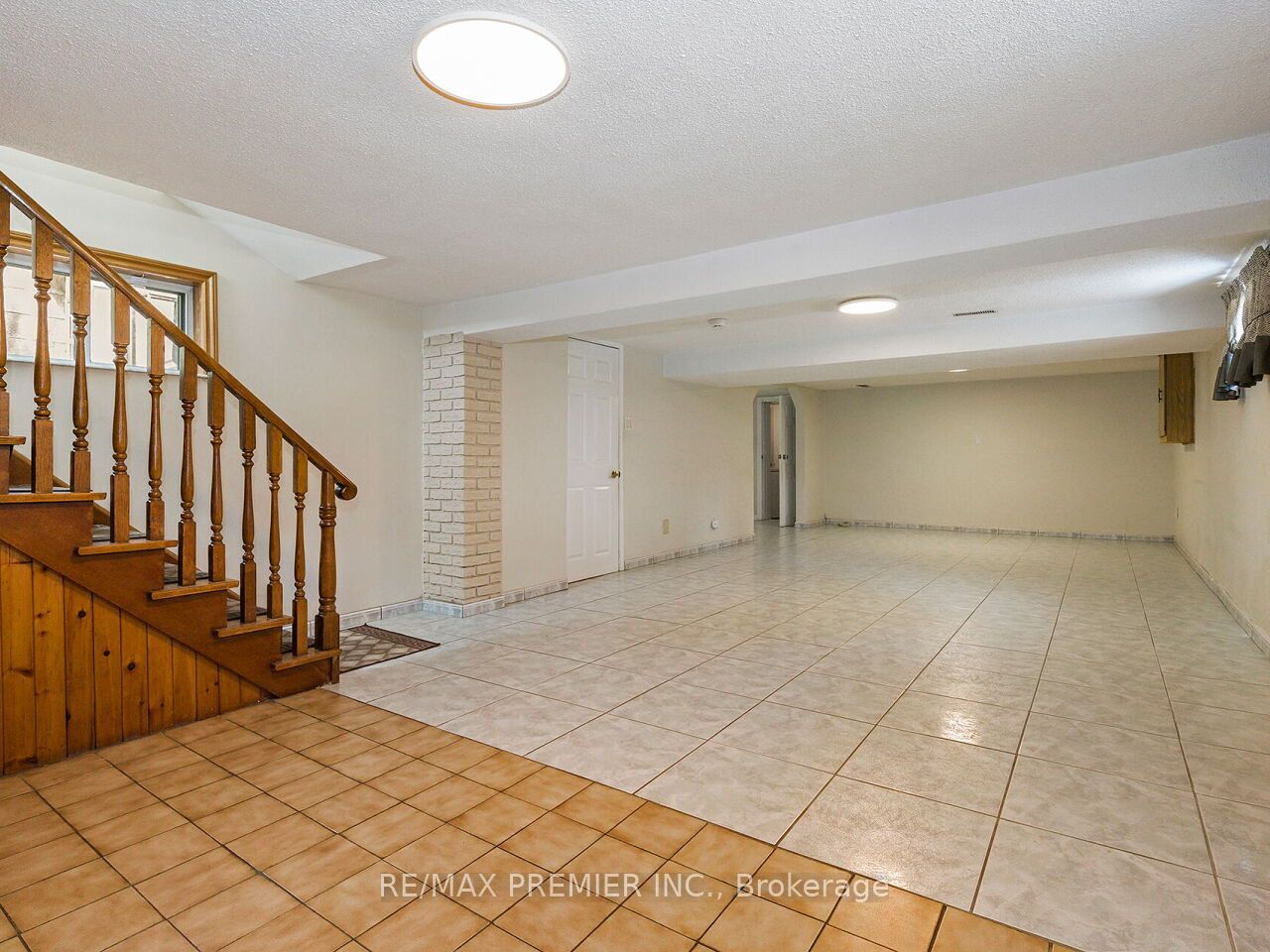 7 Mayall Avenue Property Photo 26