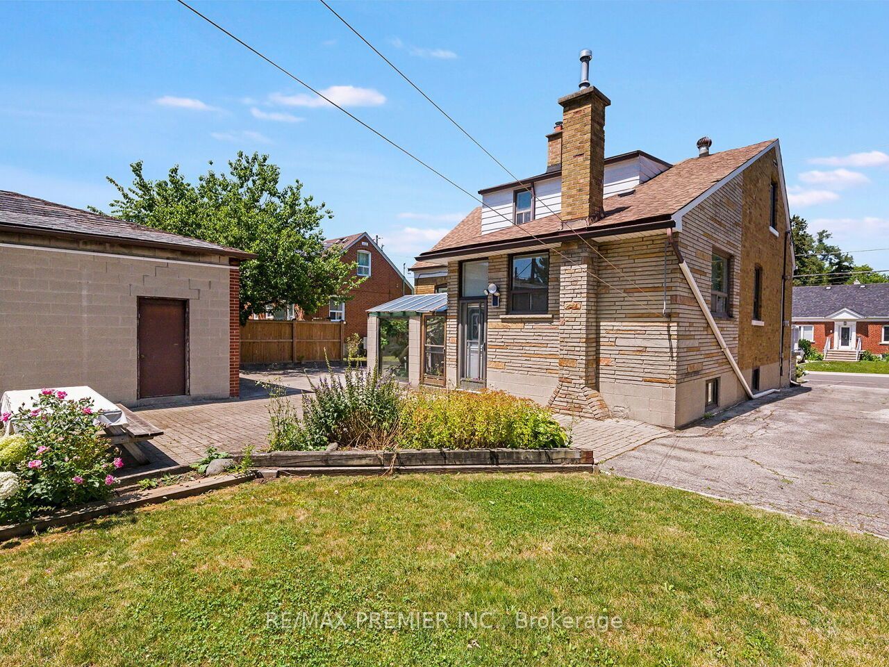 7 Mayall Avenue Property Photo 39