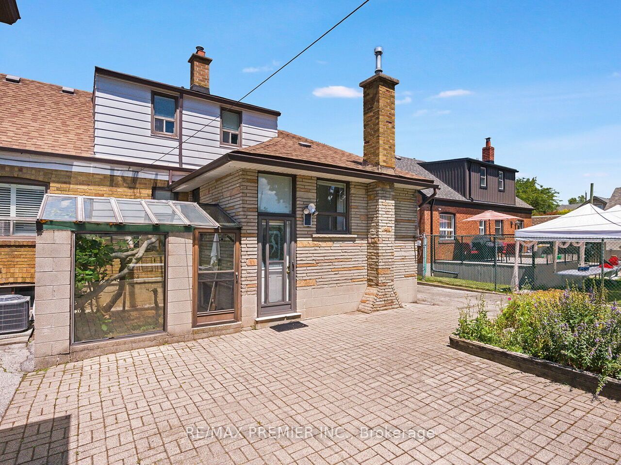 7 Mayall Avenue Property Photo 40